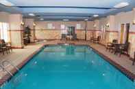 Swimming Pool La Quinta Inn & Suites by Wyndham Little Rock - Bryant