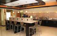 Restaurant 6 La Quinta Inn & Suites by Wyndham Little Rock - Bryant