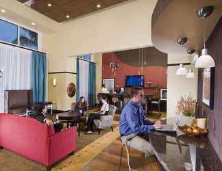 Lobby 2 Hampton Inn & Suites Sarasota/Lakewood Ranch