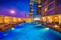 Swimming Pool Media One Hotel Dubai