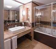 In-room Bathroom 7 Dream Hill Business Deluxe Hotel Istanbul Asia