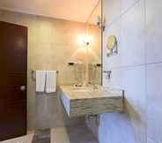 In-room Bathroom 6 Dream Hill Business Deluxe Hotel Istanbul Asia