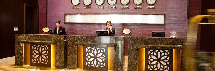 Lobby Grand Regal Hotel