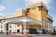 Exterior Country Inn & Suites by Radisson, Dixon, CA - UC Davis Area