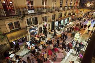 Lobby 4 Hello Lisbon Cais do Sodre Apartments