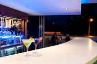 Bar, Cafe and Lounge Wyndham Surfers Paradise