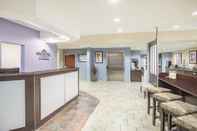 Lobby Microtel Inn & Suites by Wyndham Geneva