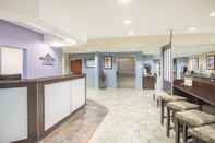 Lobi Microtel Inn & Suites by Wyndham Geneva