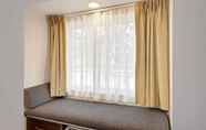 Bedroom 5 Microtel Inn & Suites by Wyndham Geneva