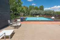 Swimming Pool Hotel Las Ventas