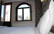 Bedroom 6 Ararat Hotel