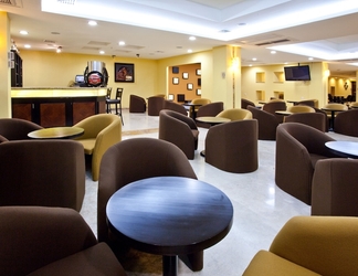 Lobby 2 Hotel Hipico Inn