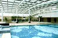 Swimming Pool Millennium Hotel Chengdu