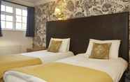 Phòng ngủ 5 White Hart Hotel by Greene King Inns