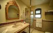 In-room Bathroom 5 Sultan Bey Hotel