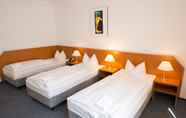 Bedroom 2 Goethe Hotel Messe by Trip Inn