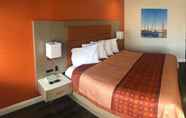 Kamar Tidur 3 Presidio Parkway Inn