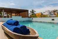 Swimming Pool Hotel Bantu by Faranda Boutique, a member of Radisson Individuals
