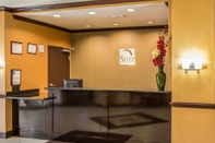 Lobby Sleep Inn & Suites