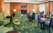 Quầy bar, cafe và phòng lounge 4 Fairfield Inn & Suites by Marriott Lewisburg