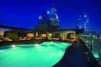 Swimming Pool The Ritz-Carlton, Dubai International Financial Centre