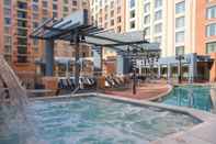 Swimming Pool Club Wyndham National Harbor