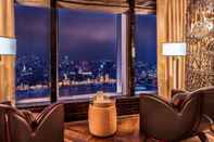 บาร์ คาเฟ่ และเลานจ์ The Ritz-Carlton Shanghai, Pudong