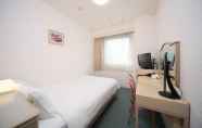 Kamar Tidur 7 Shin-Osaka Station Hotel Annex