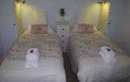 Kamar Tidur 3 The White Lodge