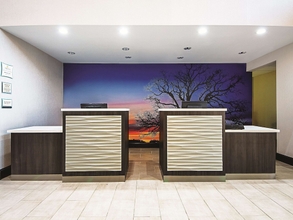 Lobby 4 La Quinta Inn & Suites by Wyndham McKinney
