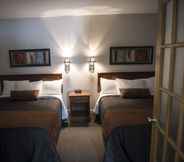Bedroom 2 Motel Le Deauville