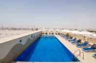 Swimming Pool Premier Inn Dubai Investment Park