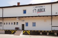 Exterior Abex Hostel