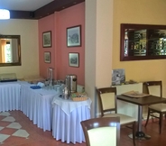 Restoran 3 San Nectarios Hotel