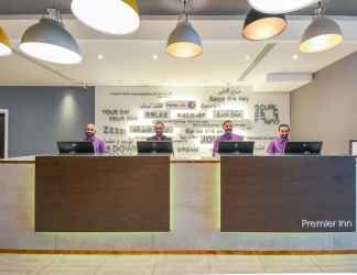 Lobby 2 Premier Inn Dubai International Airport