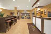 Bar, Cafe and Lounge Microtel Inn & Suites by Wyndham Cartersville