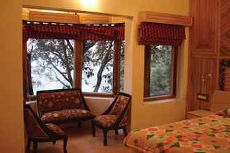 Bedroom 4 Mountain Club Bhimtal