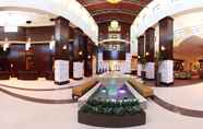 Lobby 4 Embassy Suites by Hilton Savannah Airport