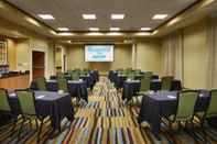 Functional Hall Fairfield Inn & Suites Columbus Polaris