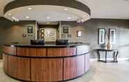 Lobi 7 Comfort Suites Whitsett - Greensboro East