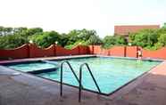 Swimming Pool 4 Hotel Sunny Midtown