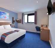 Bilik Tidur 5 Travelodge Edinburgh Airport Ratho Station