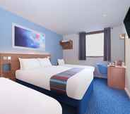 Bilik Tidur 4 Travelodge Edinburgh Airport Ratho Station