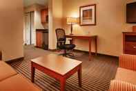 Ruang Umum Best Western Plus Westgate Inn & Suites