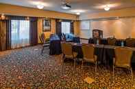 Functional Hall Best Western Plus Westgate Inn & Suites