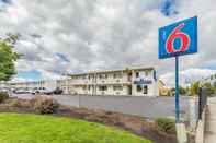 Bangunan Motel 6 Beaverton, OR