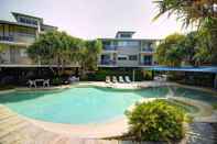 Swimming Pool Seacove Resort