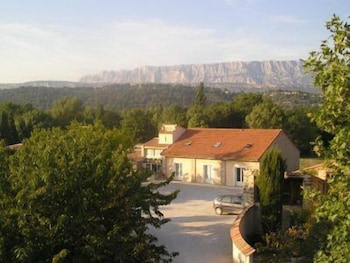 Exterior Déjeunez Sous l'Arbre