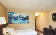 Bedroom 6 Grande Rockies Resort - Bellstar Hotels & Resorts