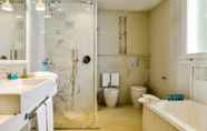 Toilet Kamar 5 Forte Village Resort - Il Borgo